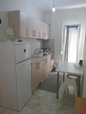 Istos Apartment 4